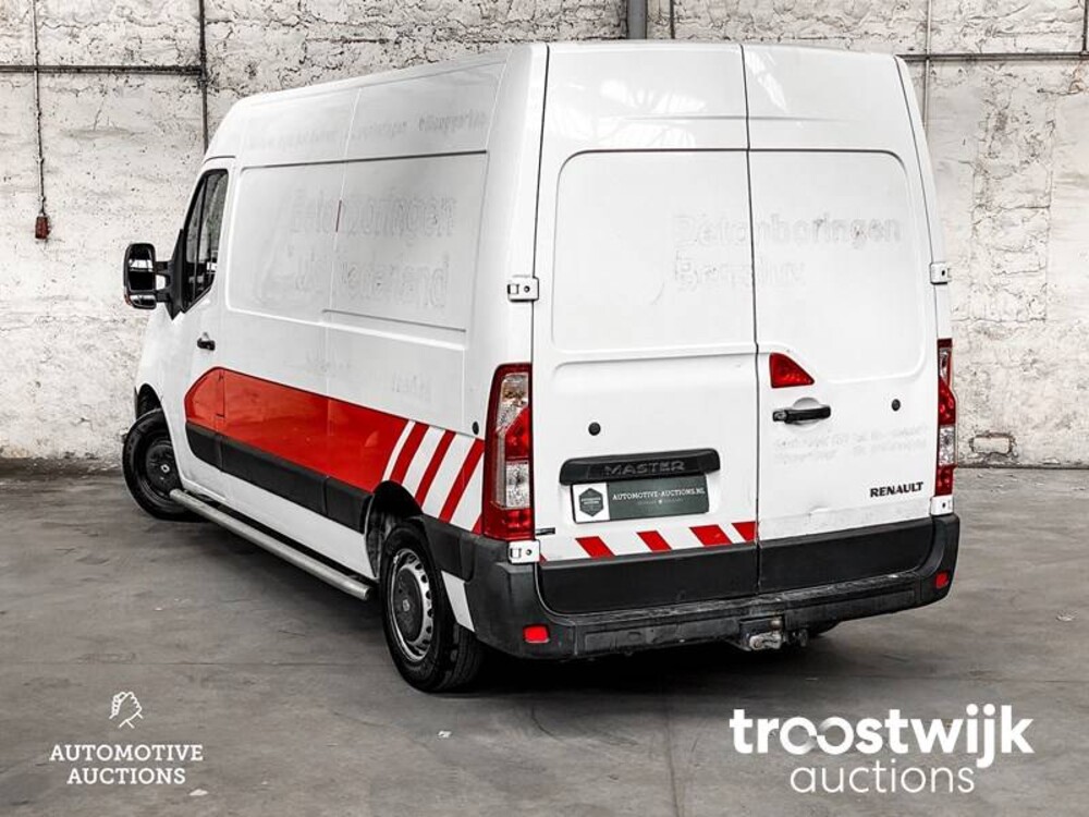 Renault Master T33 2.3 dCi L2H2 Bedrijfswagen