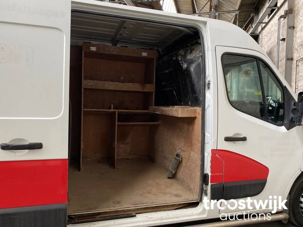 Renault Master T33 2.3 dCi L2H2 Bedrijfswagen