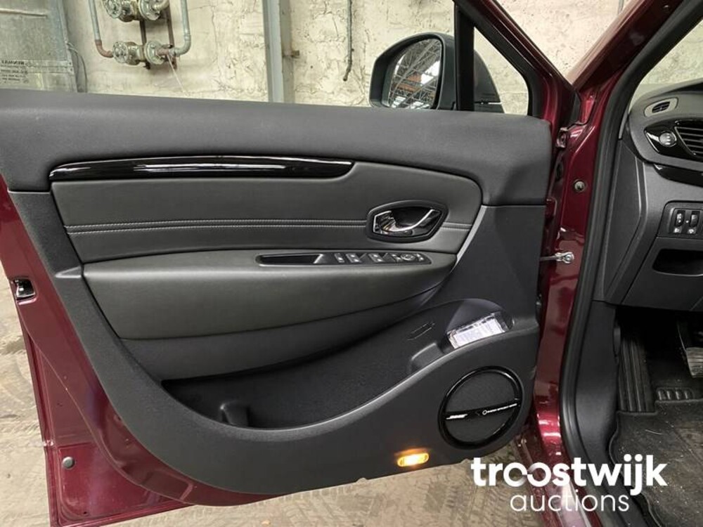 Renault Grand Scenic Bose 1.2 TCe 131pk 2014 -Orig. NL-, 8-TGK-75