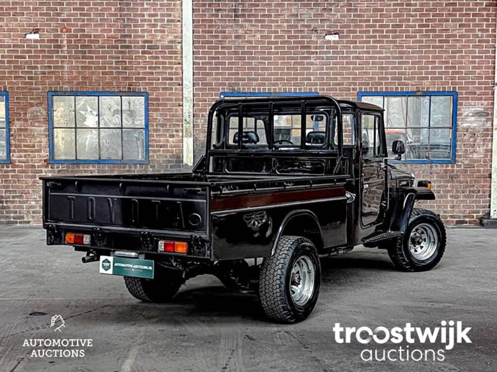 Toyota Land Cruiser FJ451 P - K 2.4 90pk 2017