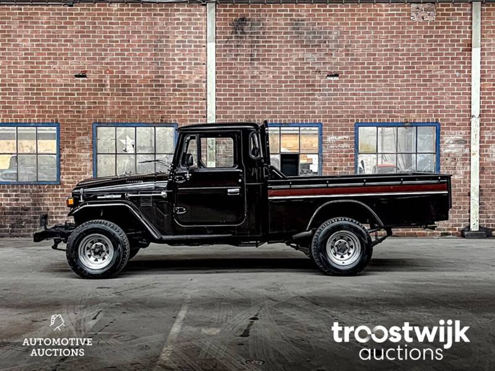 Toyota Land Cruiser FJ451 P - K 2.4 90pk 2017