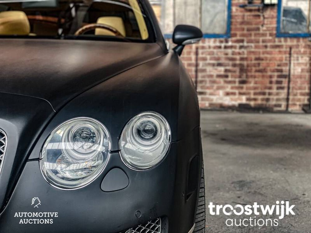 Bentley Continental Flying Spur 6.0 W12 560pk 2006 -Youngtimer-
