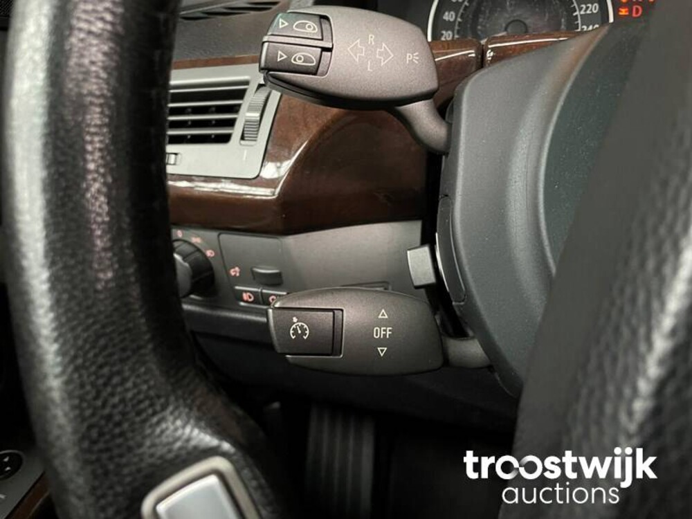BMW 745i Executive E65 4.4 V8  2004 333pk -Youngtimer-