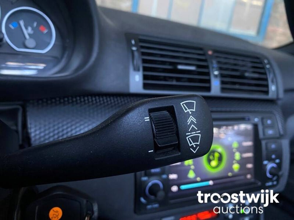 BMW 330Ci Executive E46 300pk 2003, G-943-KT