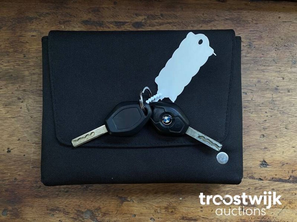 BMW 330Ci Executive E46 300pk 2003, G-943-KT