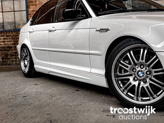 BMW 330i M-Sport Executive E46 SMG 231pk 2003 -Youngtimer-