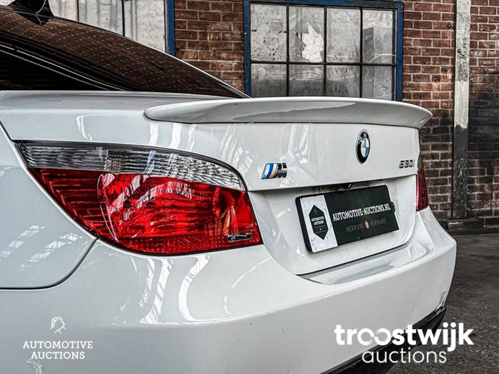 BMW 530i M-Sport E60  -Youngtimer- 231pk 2004 5-serie