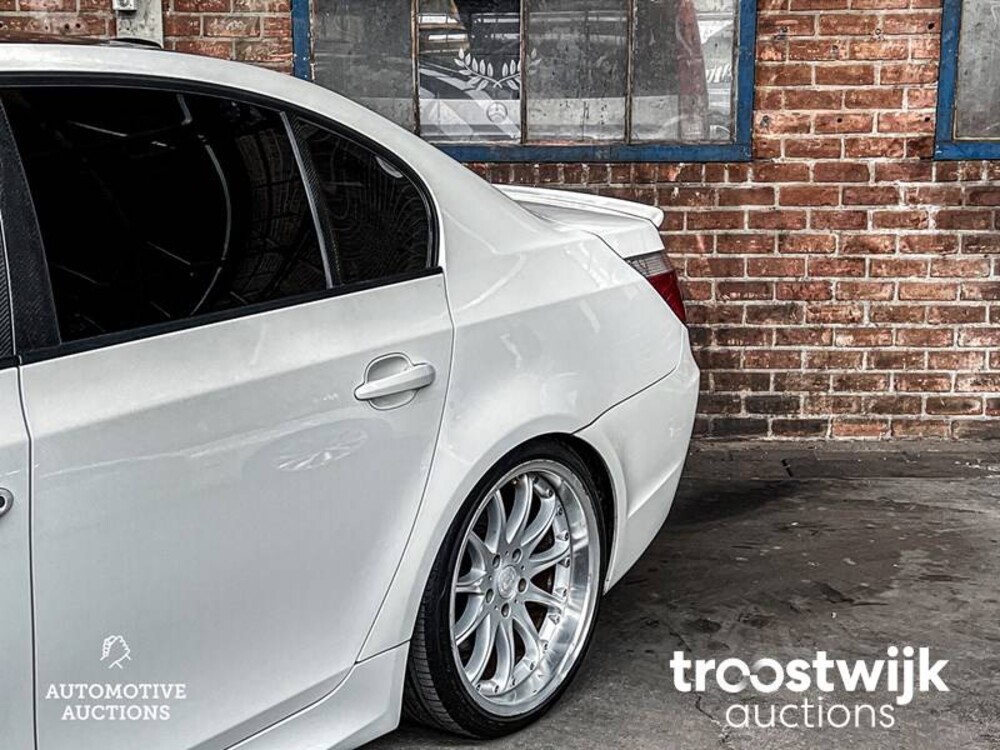 BMW 530i M-Sport E60  -Youngtimer- 231pk 2004 5-serie