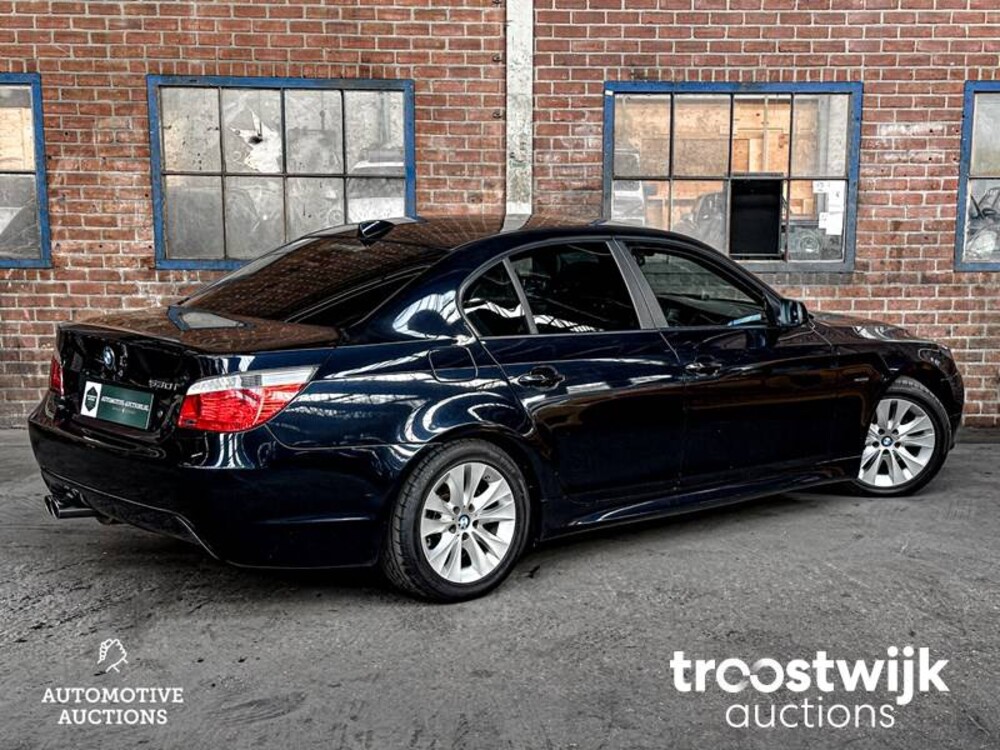 BMW 530i M-Sport Executive E60 258pk 2006 -Youngtimer-
