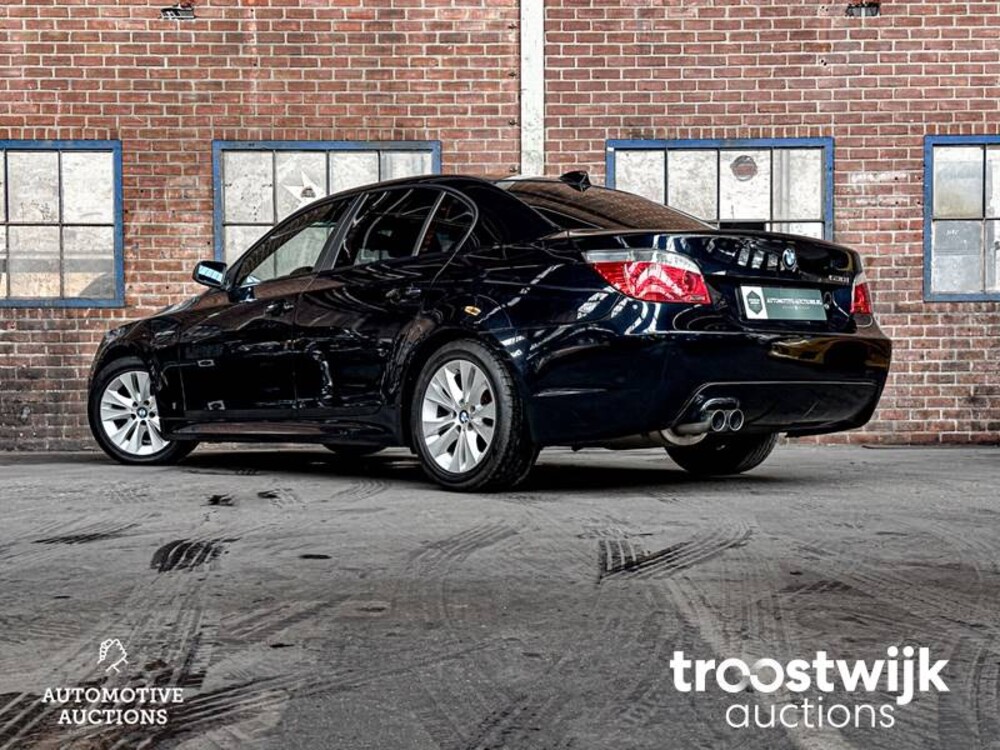 BMW 530i M-Sport Executive E60 258pk 2006 -Youngtimer-