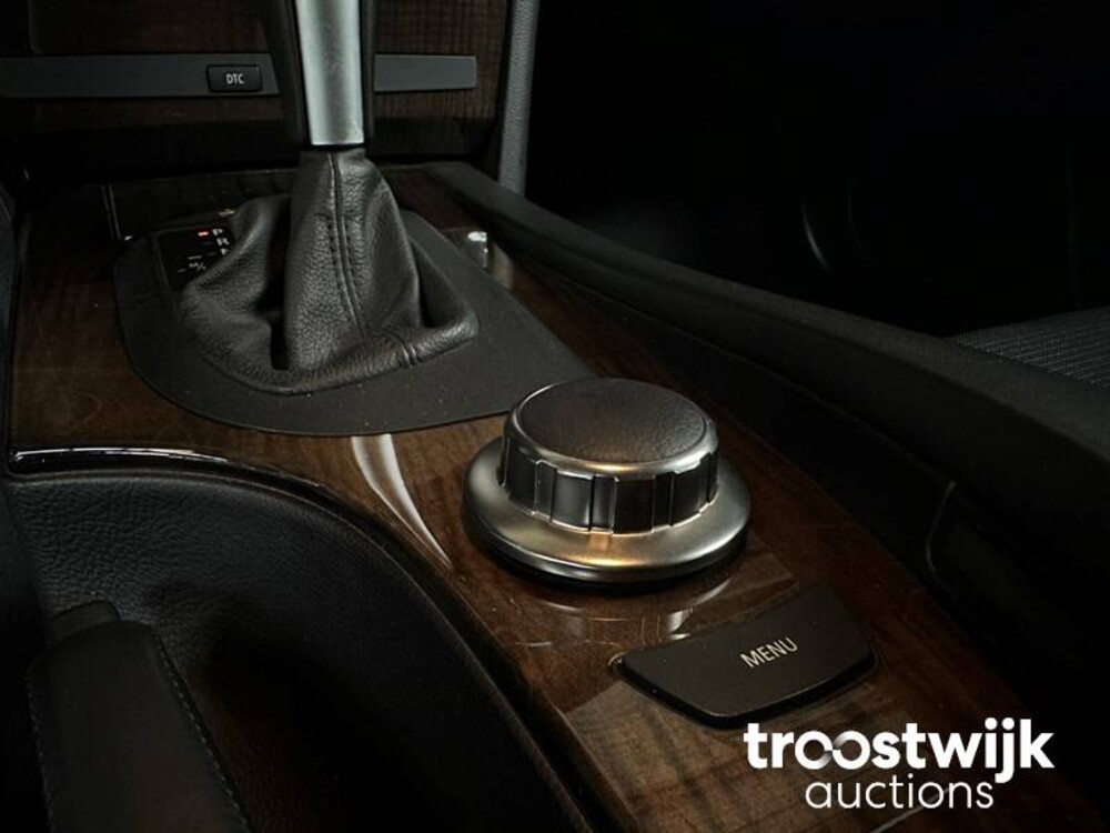 BMW 530i M-Sport Executive E60 258pk 2006 -Youngtimer-