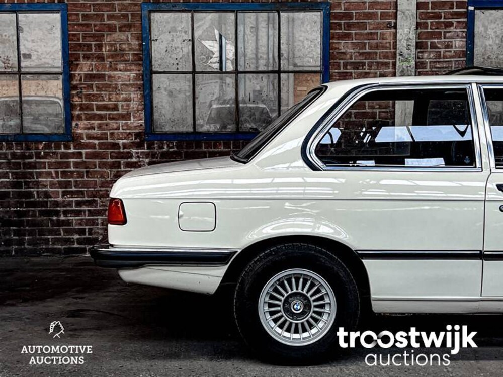 BMW 318 E21  98pk 1977, 80-YA-62