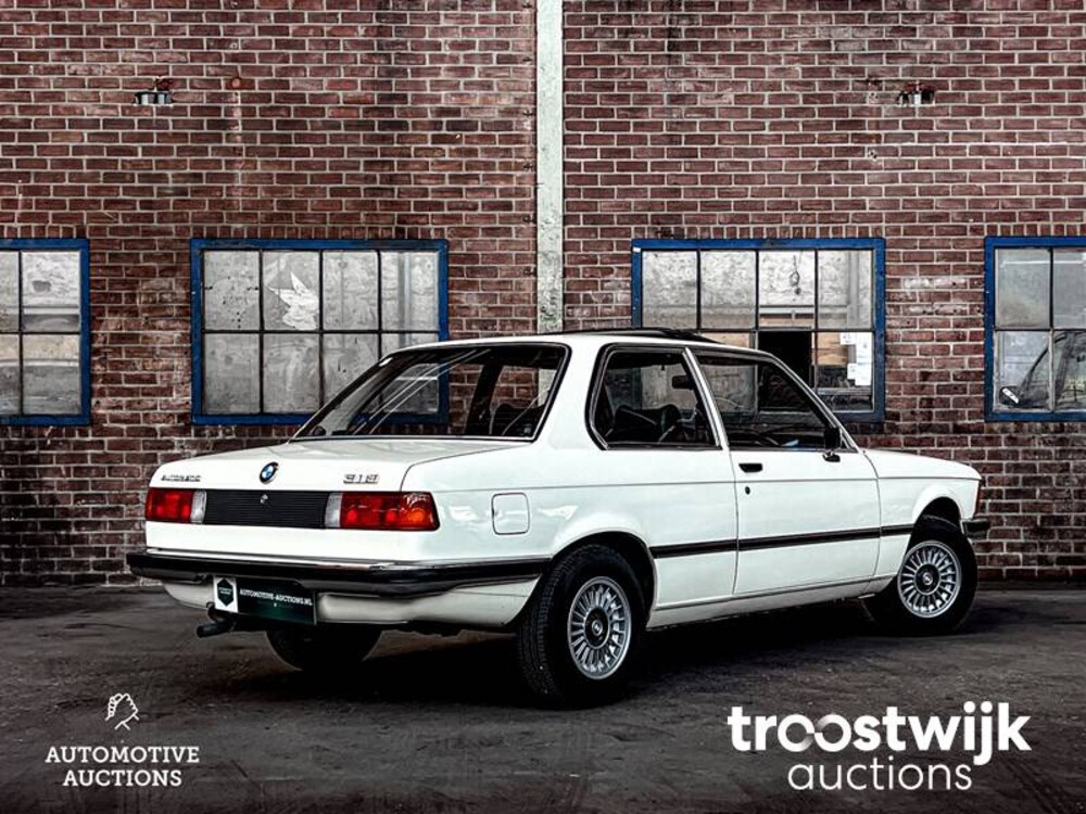 BMW 318 E21  98pk 1977, 80-YA-62