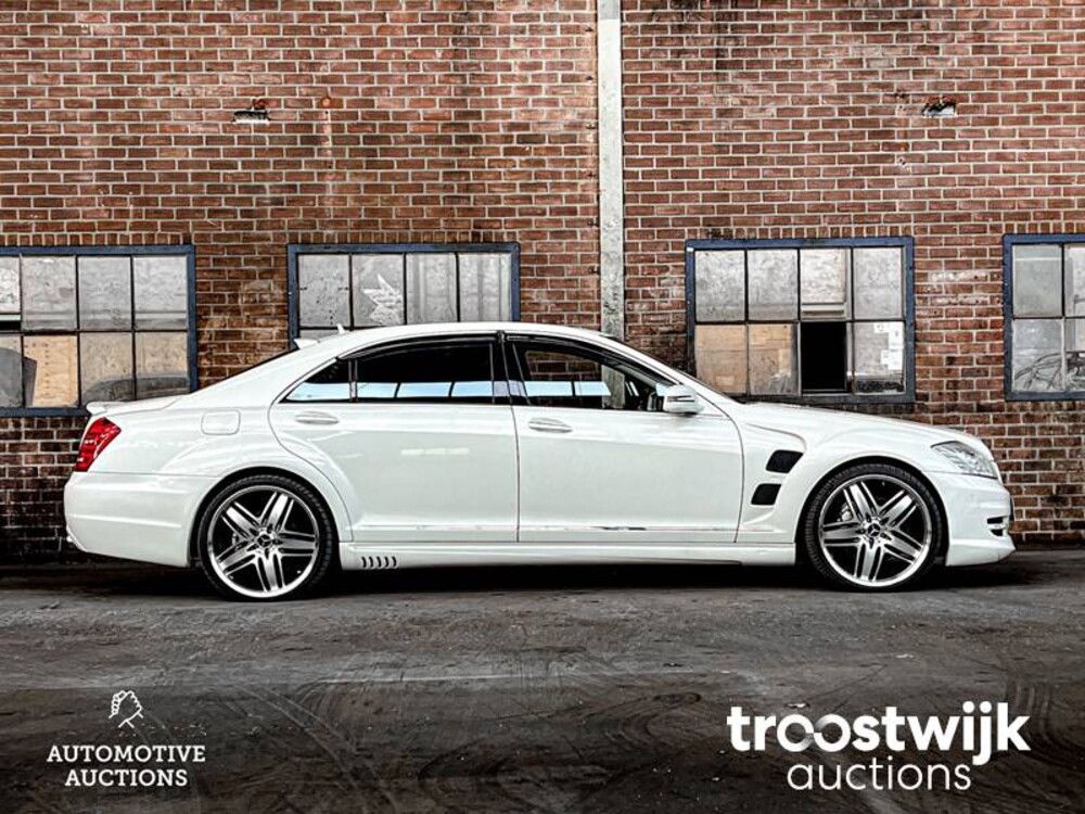 Mercedes-Benz S600 Lang 5.5 V12 517pk 2007 Night View -Youngtimer-