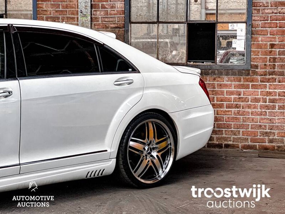 Mercedes-Benz S600 Lang 5.5 V12 517pk 2007 Night View -Youngtimer-