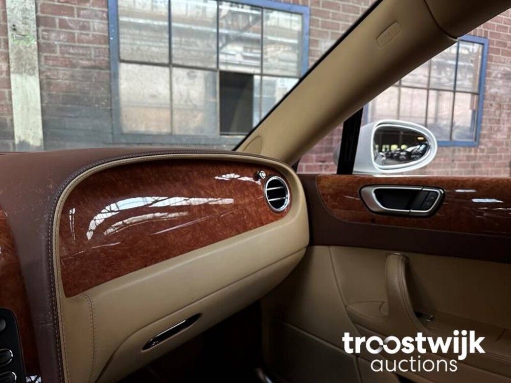 Bentley Continental Flying Spur 6.0 W12 560PK 2007 -Youngtimer