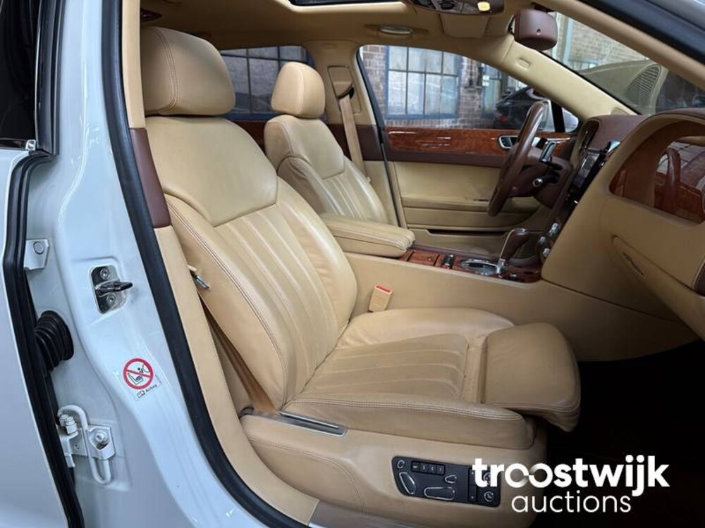 Bentley Continental Flying Spur 6.0 W12 560PK 2007 -Youngtimer