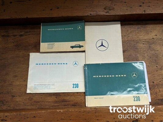 Mercedes-Benz 230 Heckflosse 150pk 1967