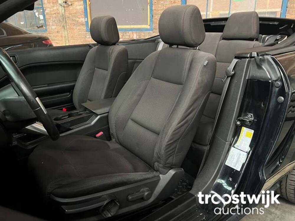 Ford Mustang Cabriolet 4.0 V6 Cabriolet 209pk 2007 -Youngtimer-