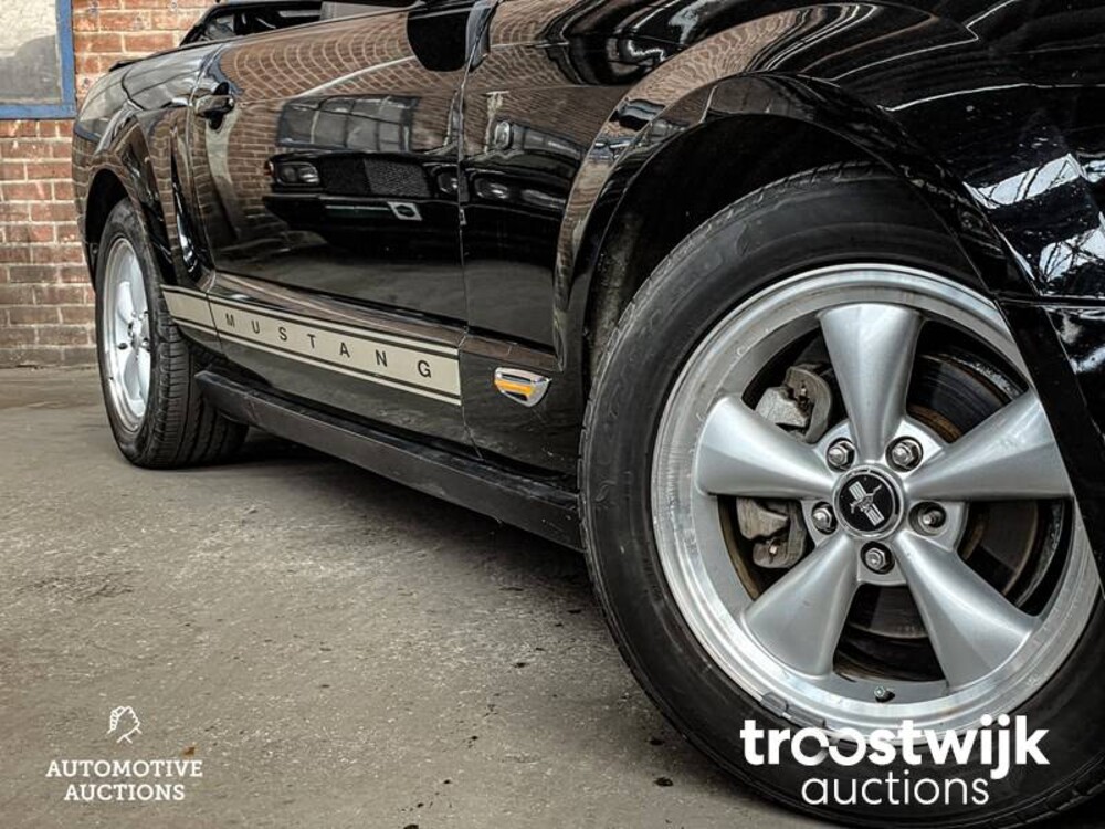 Ford Mustang Cabriolet 4.0 V6 Cabriolet 209pk 2007 -Youngtimer-
