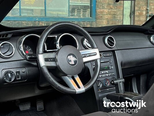 Ford Mustang Cabriolet 4.0 V6 Cabriolet 209pk 2007 -Youngtimer-