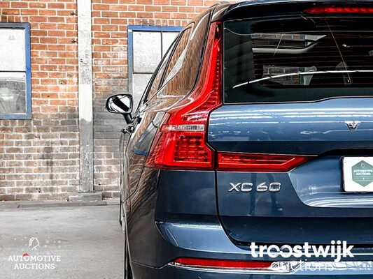 Volvo XC60 2.0 T8 TE AWD Mom. RECHARGE 303pk 2020, R-973-BX