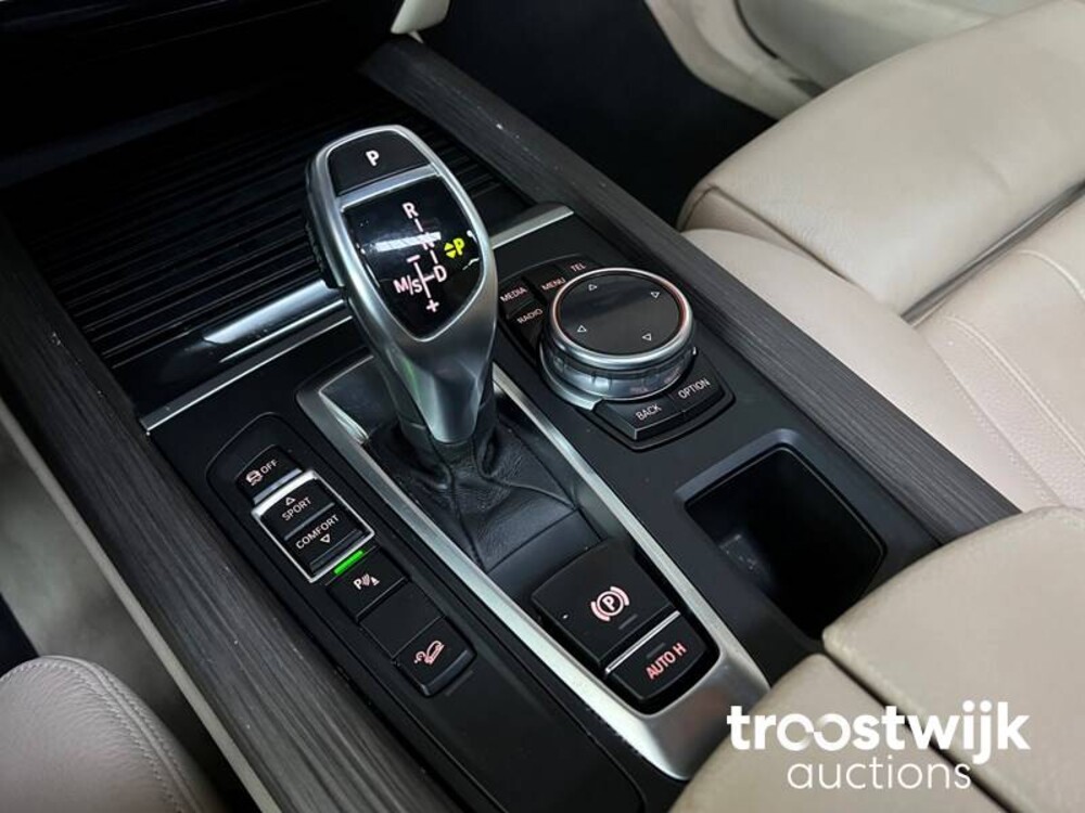 BMW X5 xDrive30d High Executive 258pk 2014 M-Sport 7-Zits Panoramadak - Trekhaak, XF-067-S