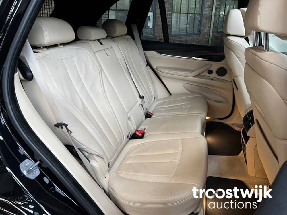 BMW X5 xDrive30d High Executive 258pk 2014 M-Sport 7-Zits Panoramadak - Trekhaak, XF-067-S