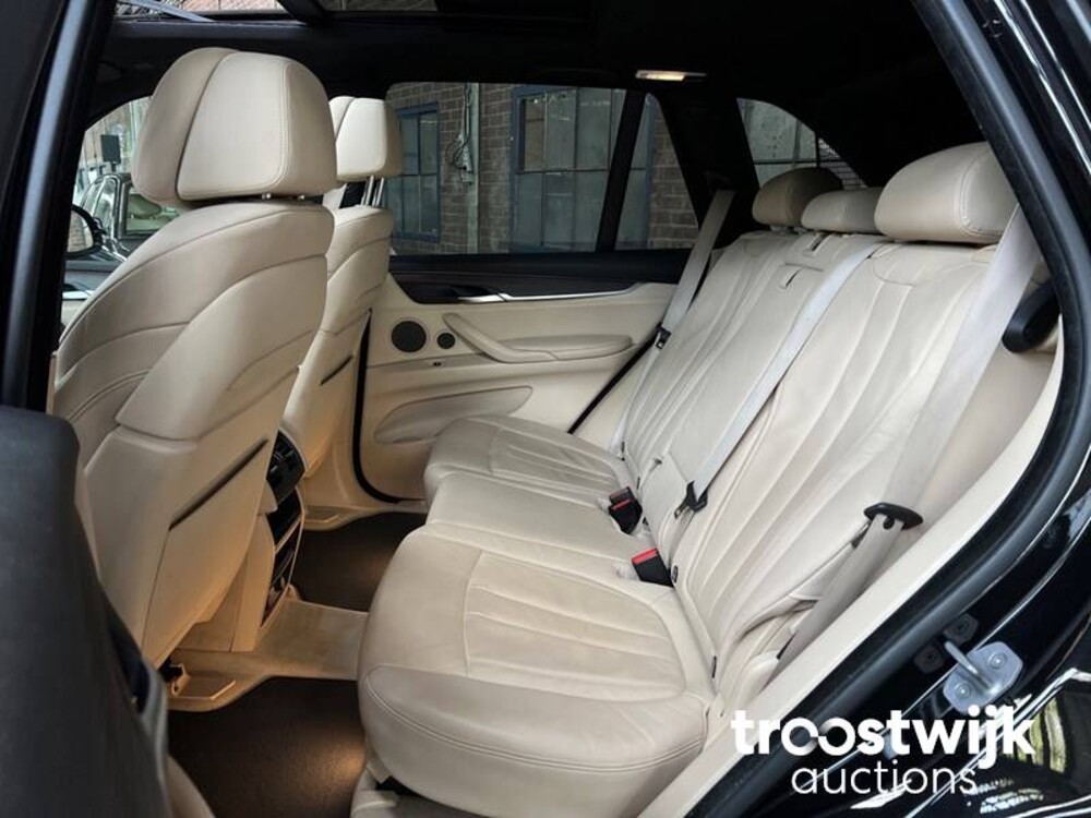BMW X5 xDrive30d High Executive 258pk 2014 M-Sport 7-Zits Panoramadak - Trekhaak, XF-067-S