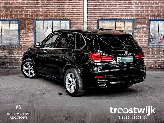 BMW X5 xDrive30d High Executive 258pk 2014 M-Sport 7-Zits Panoramadak - Trekhaak, XF-067-S