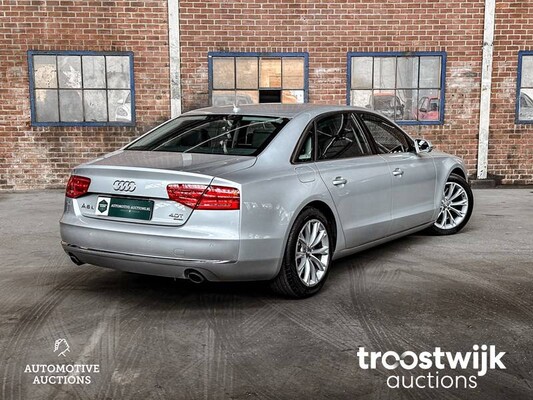 Audi A8 Lang 4.0 TFSI V8 435pk 2013