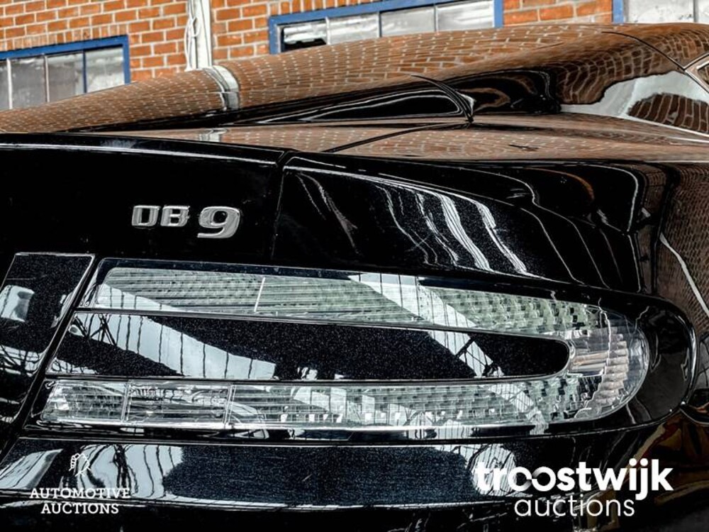 Aston Martin DB9 5.9 V12 457pk 2005 -Youngtimer-