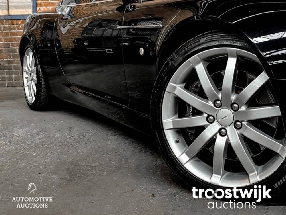 Aston Martin DB9 5.9 V12 457pk 2005 -Youngtimer-