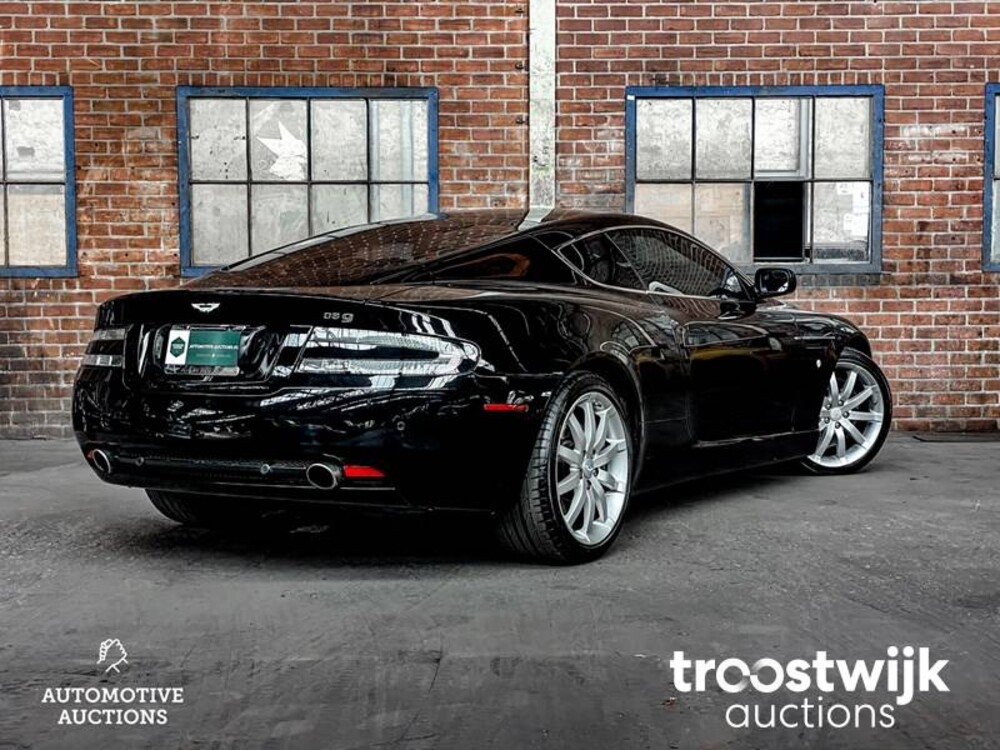Aston Martin DB9 5.9 V12 457pk 2005 -Youngtimer-
