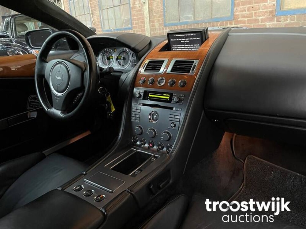 Aston Martin DB9 5.9 V12 457pk 2005 -Youngtimer-