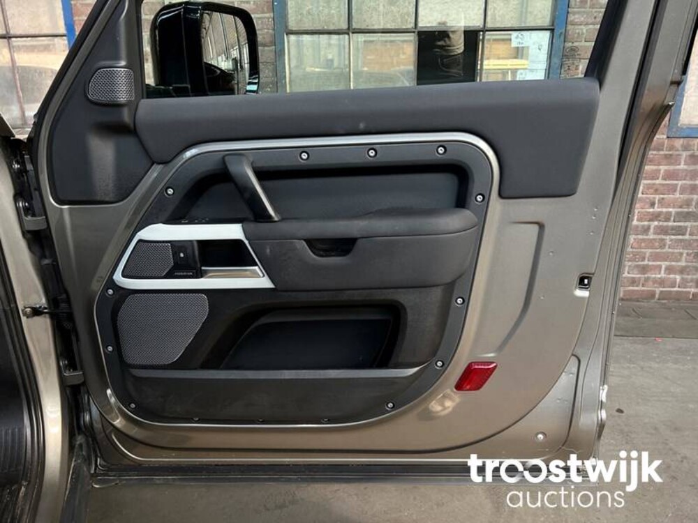 Land Rover Defender 3.0 D250 90 X-Dynamic SE 249pk 2021, L-453-GX