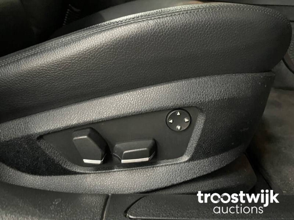 BMW ActiveHybrid 7 F04 4.4 V8 465pk 2010