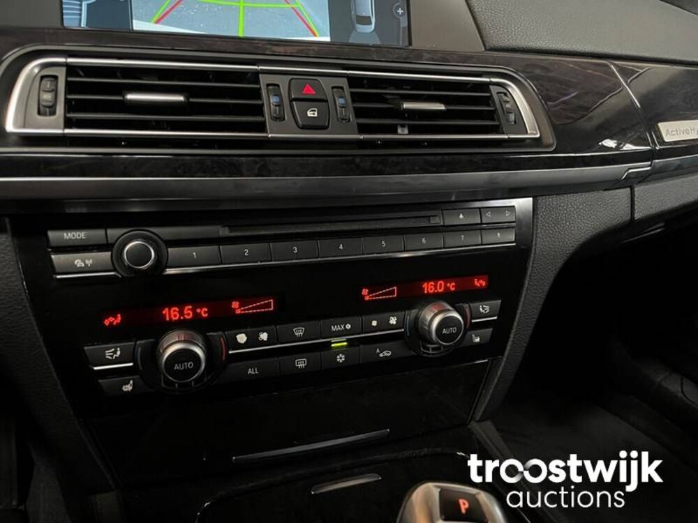 BMW ActiveHybrid 7 F04 4.4 V8 465pk 2010