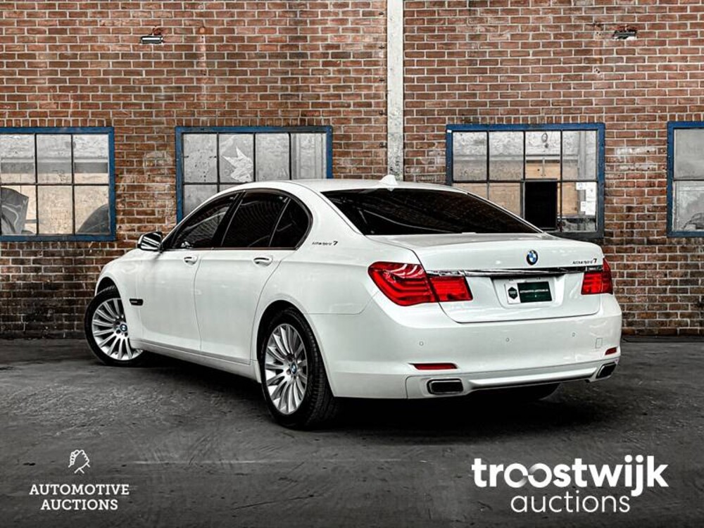 BMW ActiveHybrid 7 F04 4.4 V8 465pk 2010