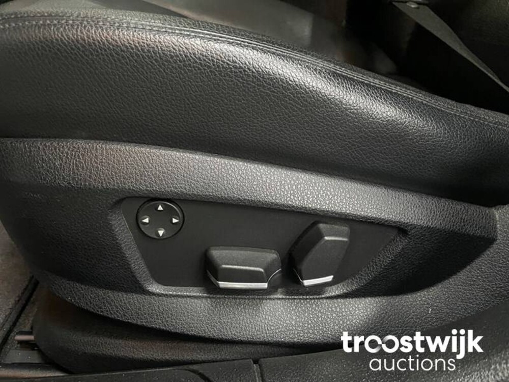 BMW ActiveHybrid 7 F04 4.4 V8 465pk 2010