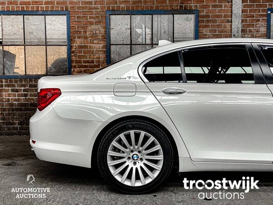 BMW ActiveHybrid 7 F04 4.4 V8 465pk 2010