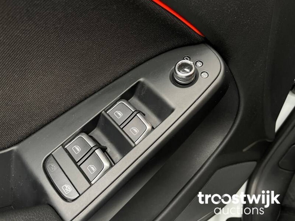 Audi A5 Sportback 1.8 TFSI Business Edition 170pk 2013, 6-KXG-87