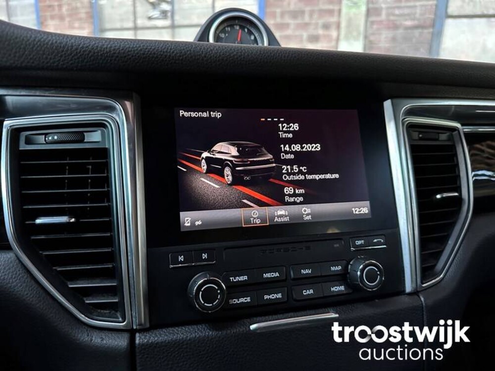 Porsche Macan  252pk 2018, G-758-PL