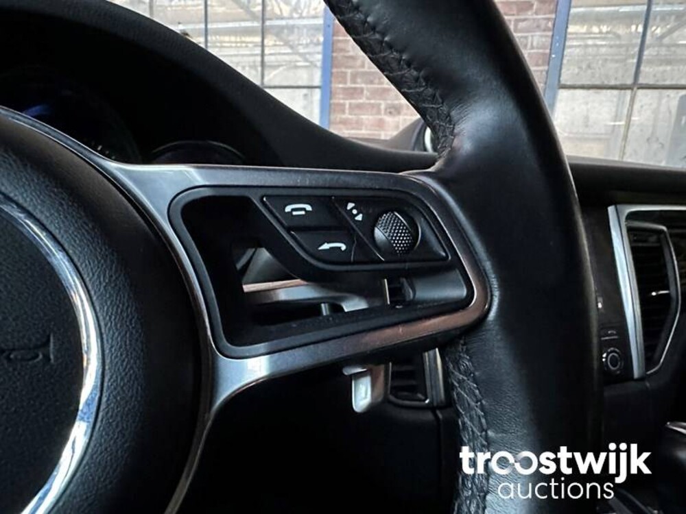 Porsche Macan  252pk 2018, G-758-PL