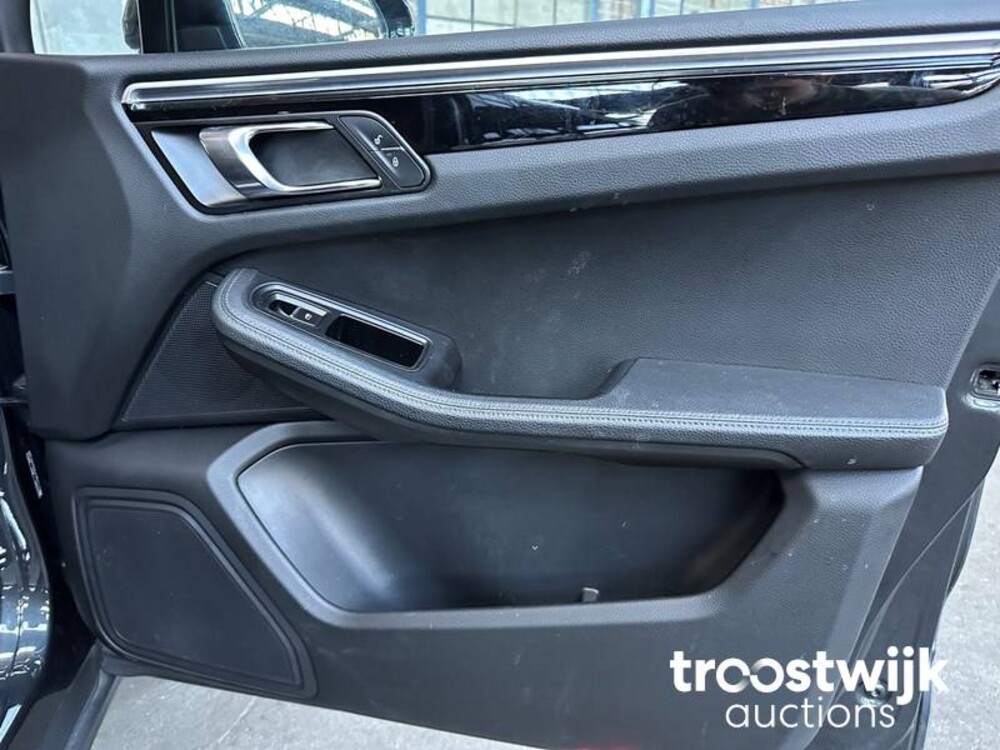 Porsche Macan  252pk 2018, G-758-PL