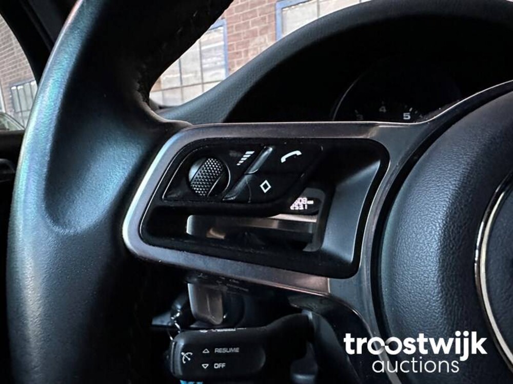 Porsche Macan  252pk 2018, G-758-PL