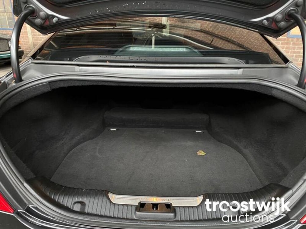 Jaguar XJ 2.0 Premium Luxury 241pk 2013 -Orig. NL-, 7-KBN-78