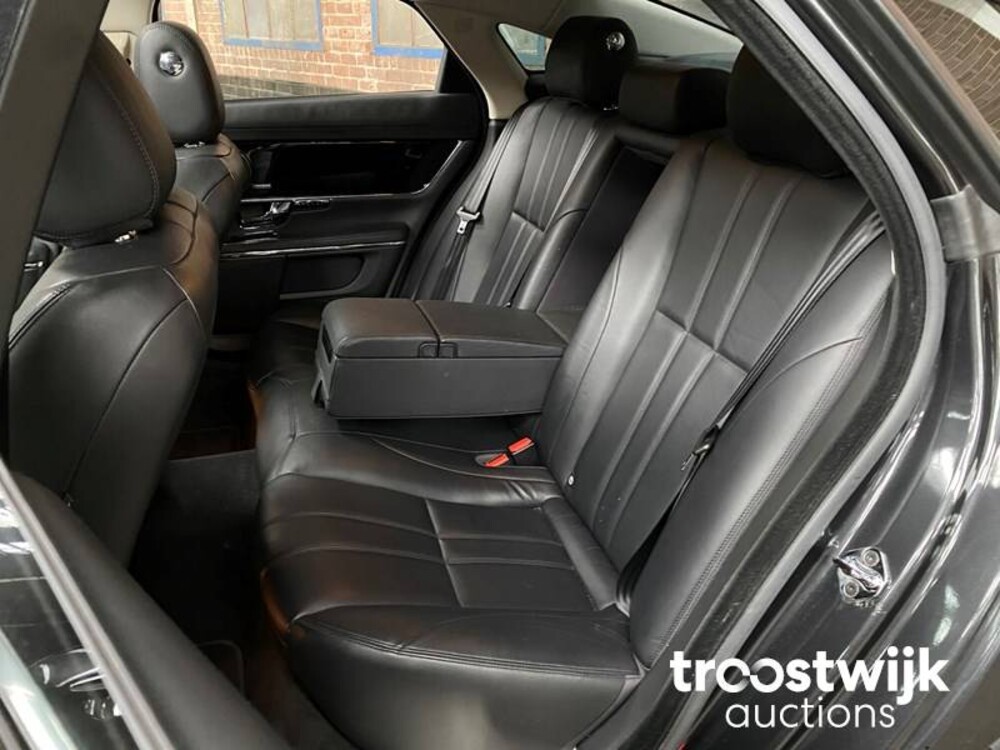 Jaguar XJ 2.0 Premium Luxury 241pk 2013 -Orig. NL-, 7-KBN-78