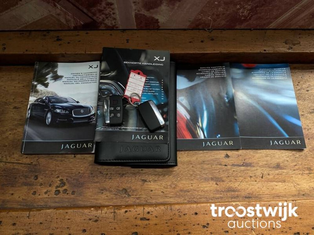 Jaguar XJ 2.0 Premium Luxury 241pk 2013 -Orig. NL-, 7-KBN-78