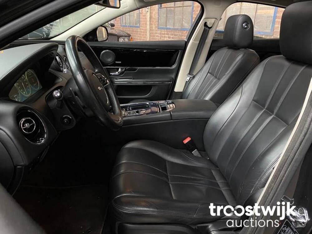 Jaguar XJ 2.0 Premium Luxury 241pk 2013 -Orig. NL-, 7-KBN-78
